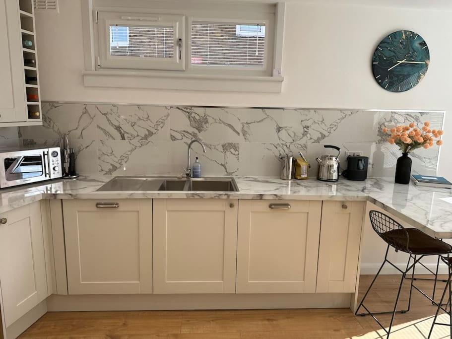 Stylish, Smart & Fun 4 Bed Home London Luaran gambar