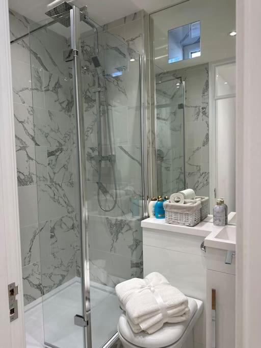 Stylish, Smart & Fun 4 Bed Home London Luaran gambar