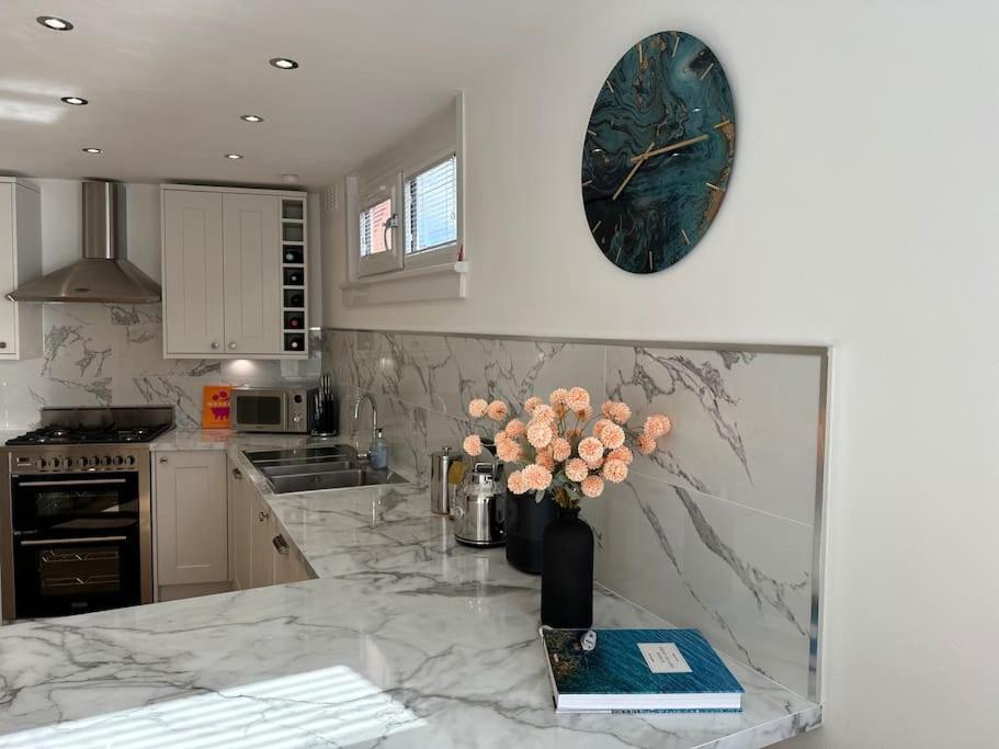 Stylish, Smart & Fun 4 Bed Home London Luaran gambar